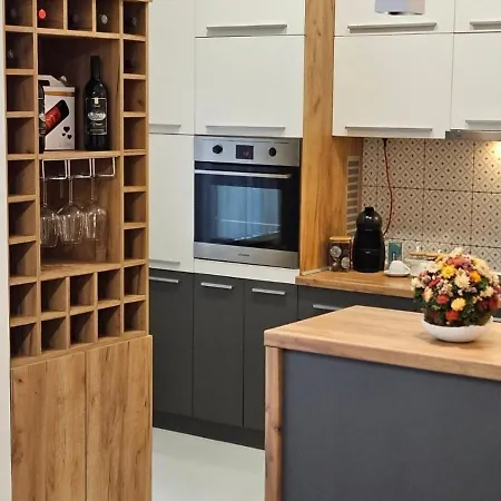 Comfort,fully Equipped,modern60m2 Flat,near Center *