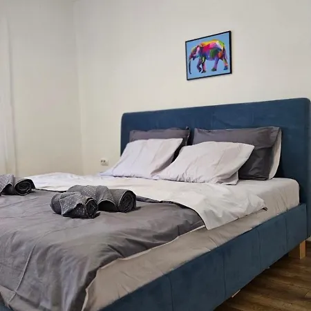 Apartment Comfort,fully Equipped,modern60m2 Flat,near Center *