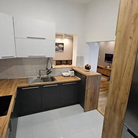 Comfort,fully Equipped,modern60m2 Flat,near Center Apartment *